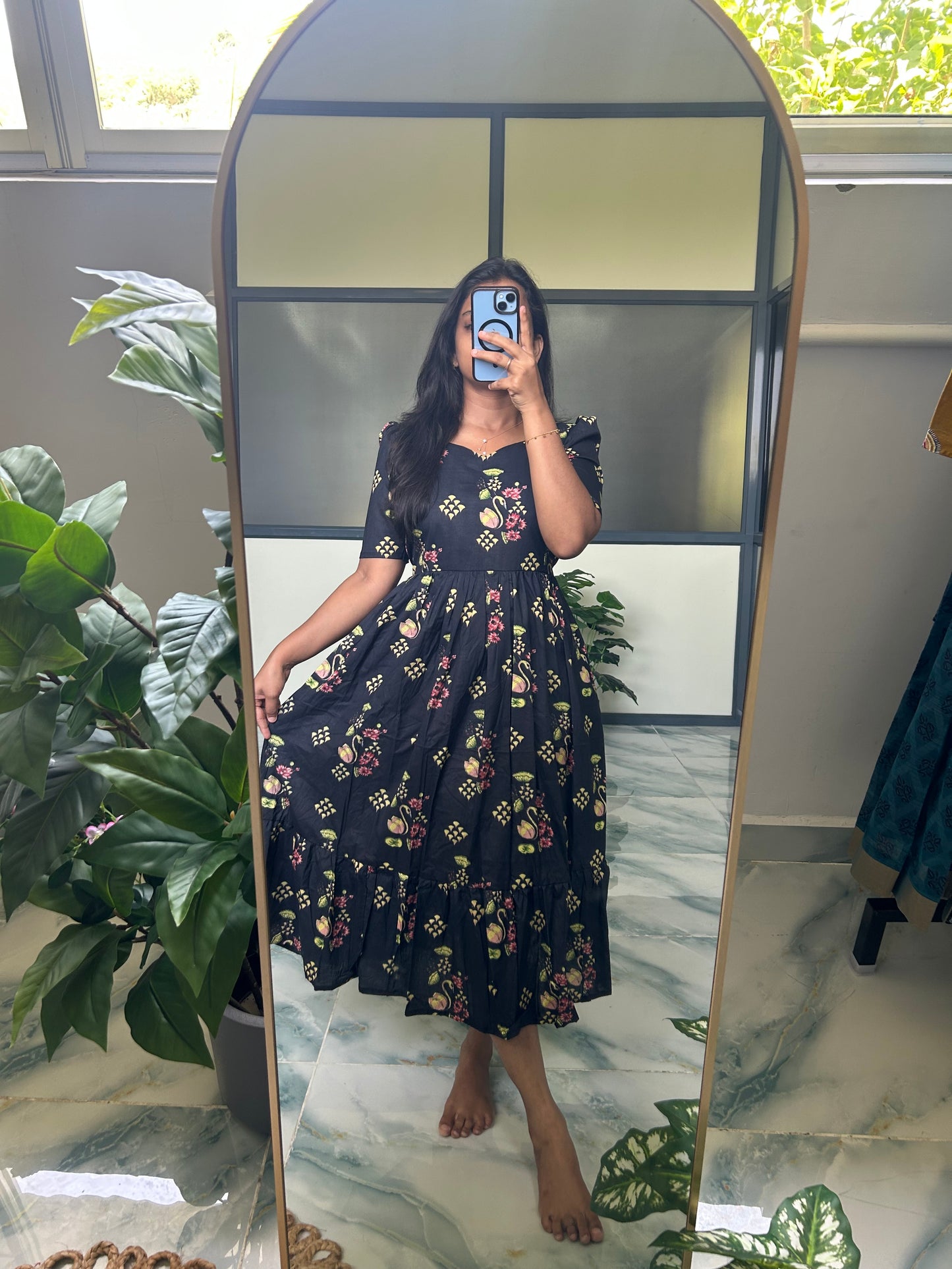 Kayal- Black Floral Midi Nighty