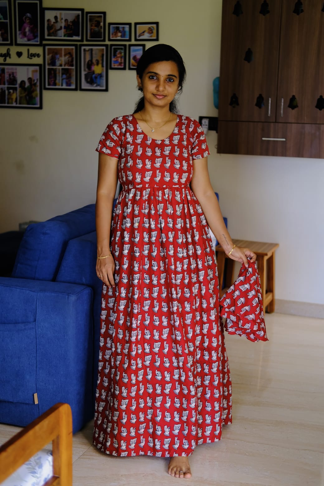 Ganga - Red Detachable Dupatta Maxi Nighty