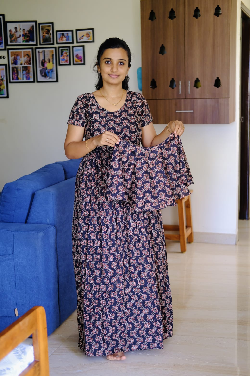 Ganga - Black Detachable Dupatta Maxi Nighty