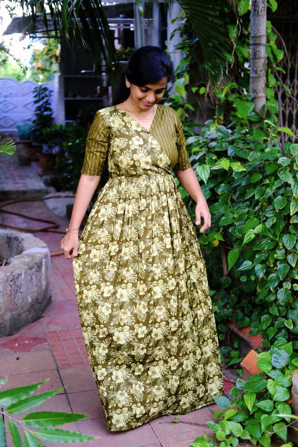 Malar Olive Green Cotton Maxi Nighty - Zipless Comfort Nightwear for Women