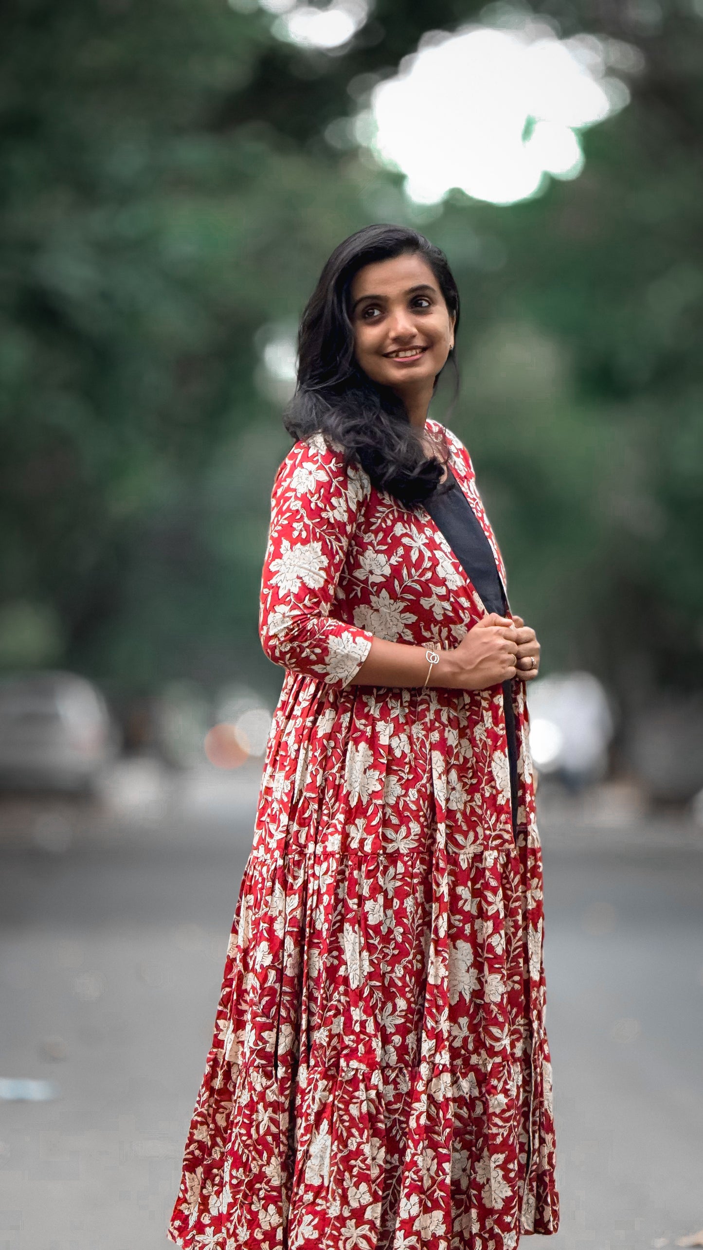 Madhi - Red Floral Multiwear Shrug Set
