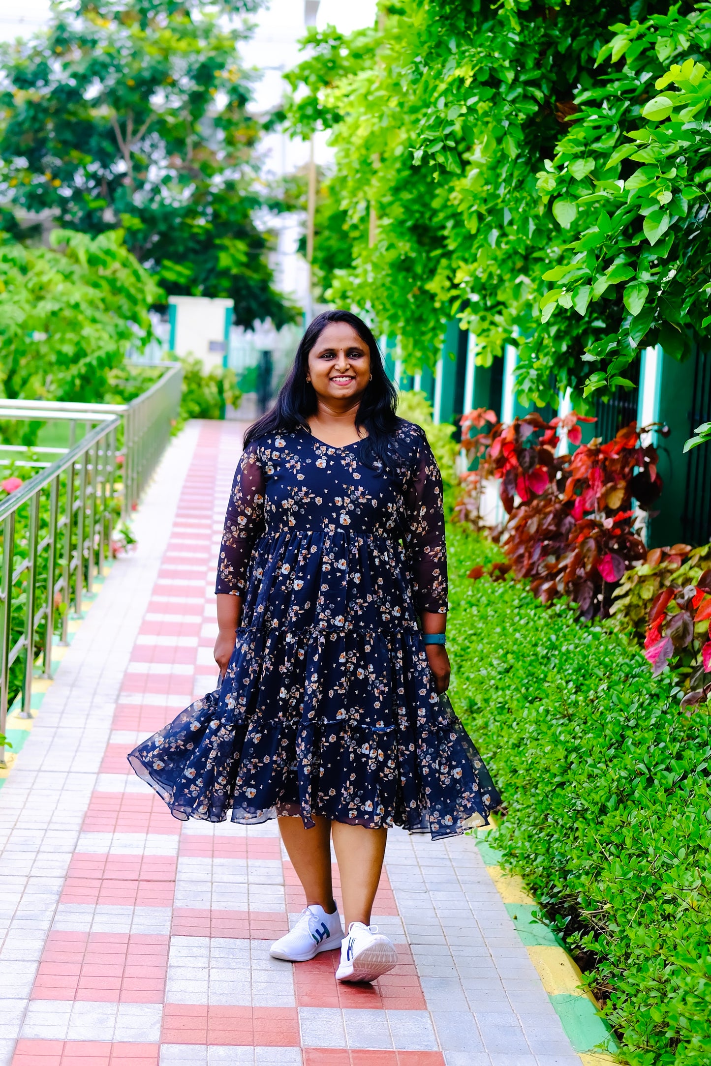 Aambal - Midi Dress
