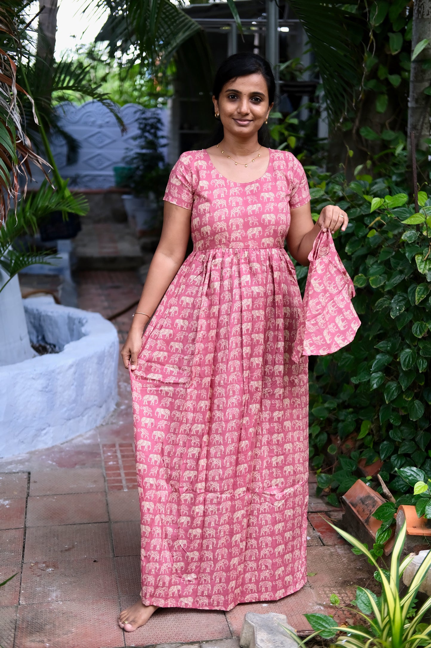 Ganga - Pink Detachable Dupatta Maxi Nighty