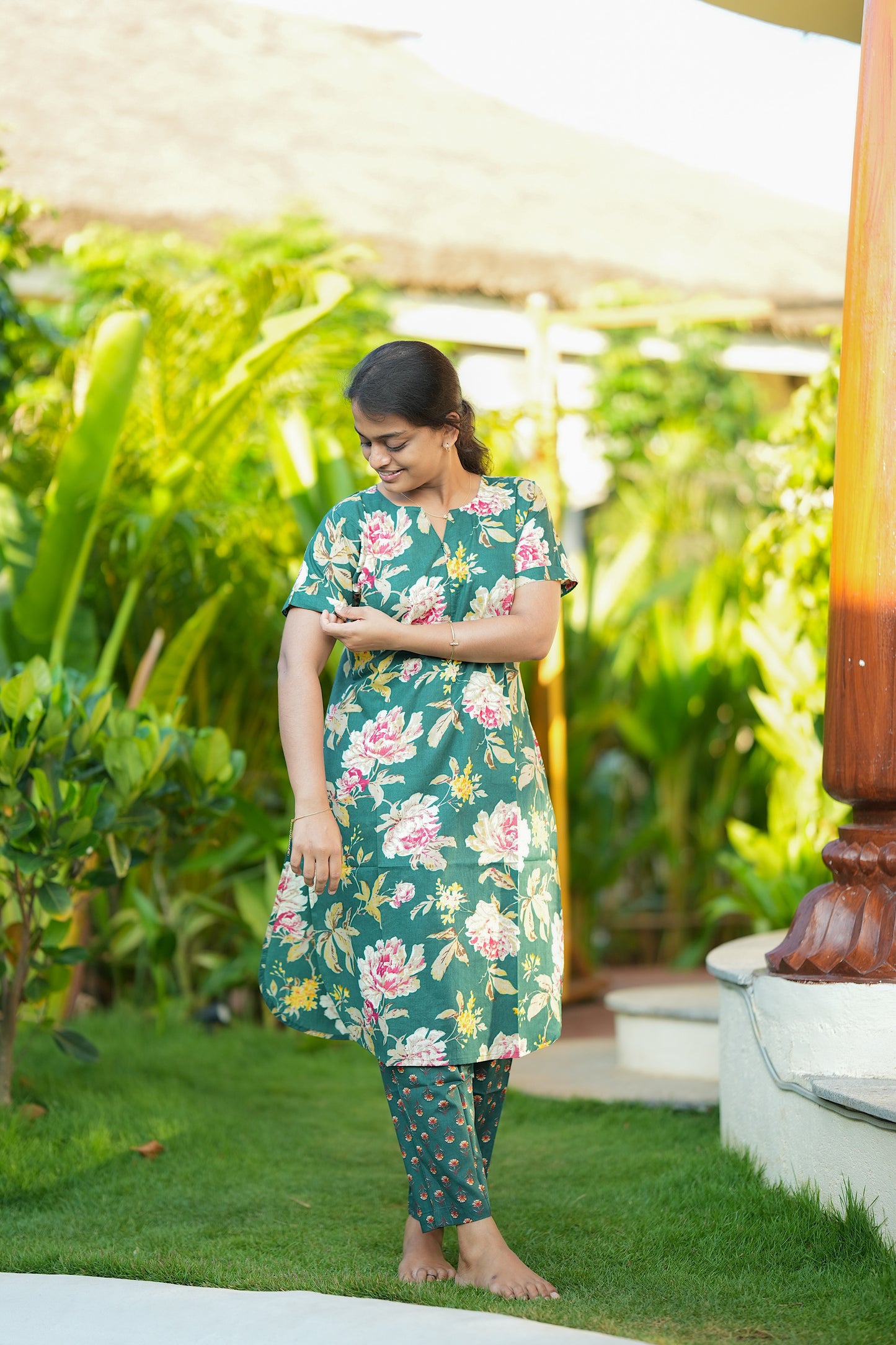 Comfortable dark green floral loungewear set for women