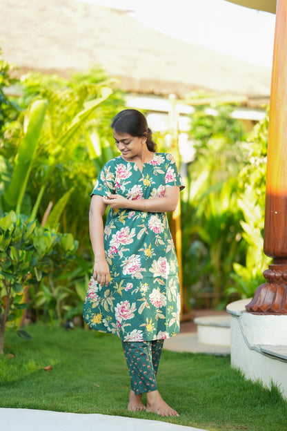 Comfortable dark green floral loungewear set for women