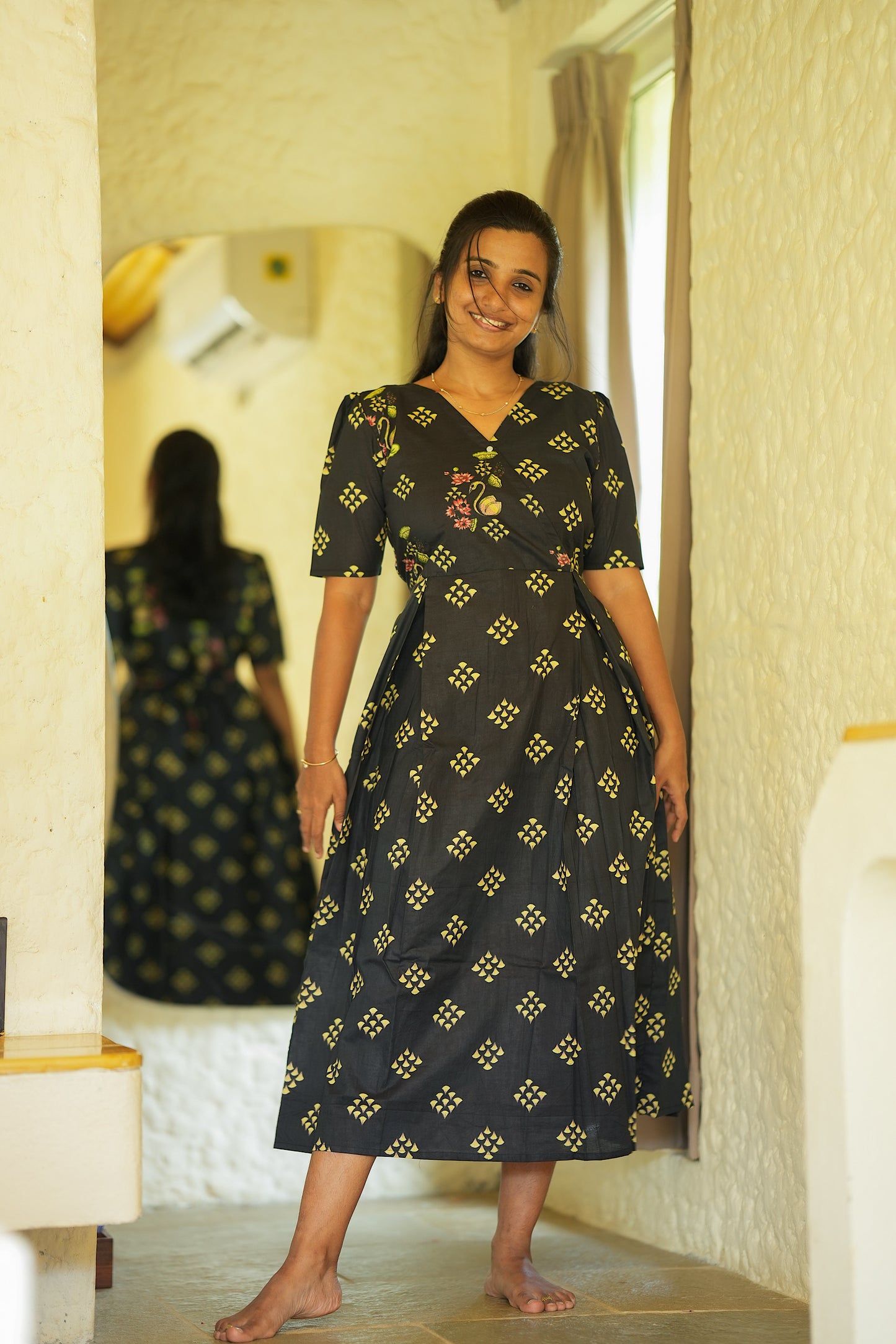 Varsha - Black Zipless Midi Nighty