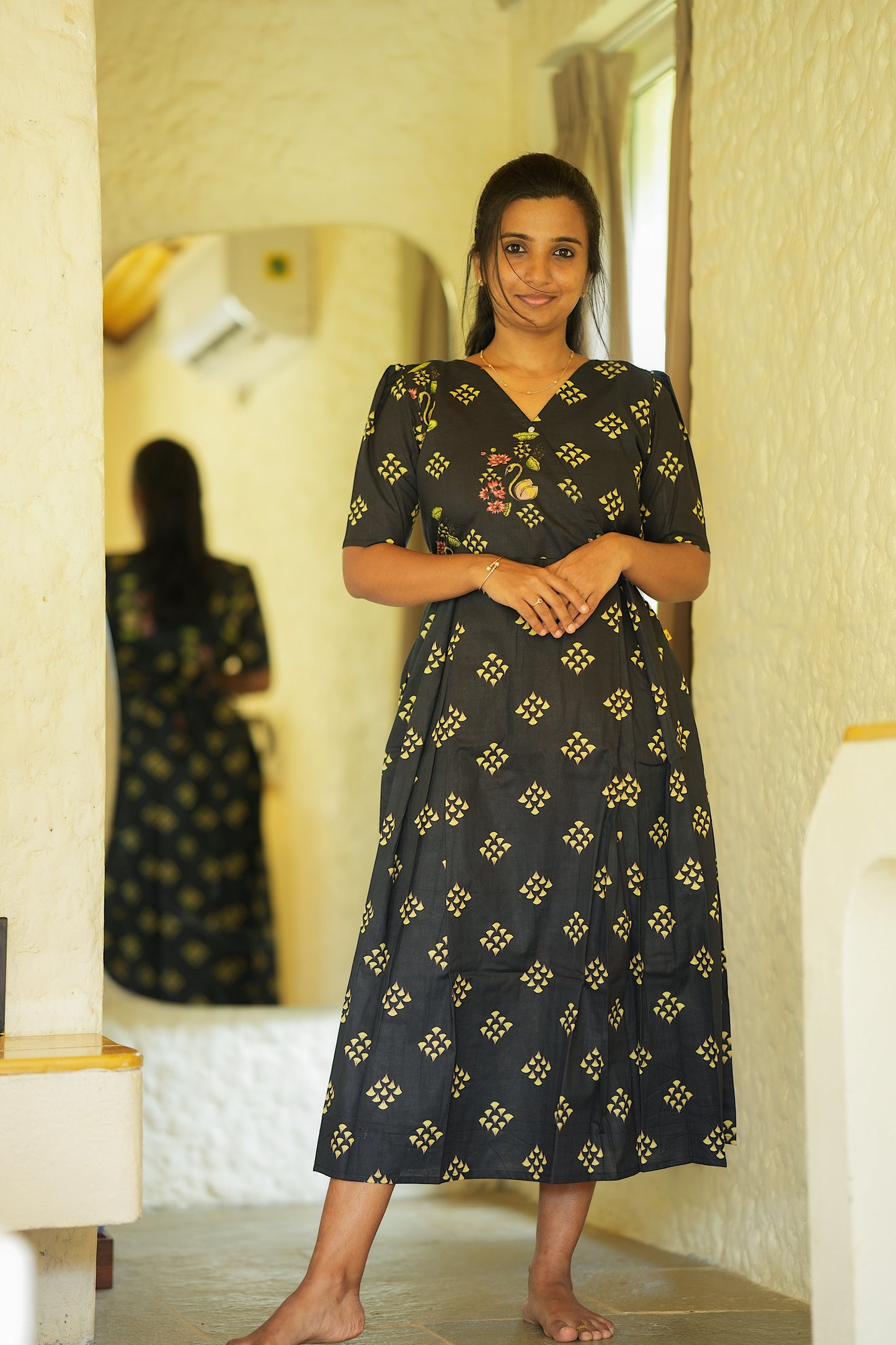 Varsha - Black Zipless Midi Nighty