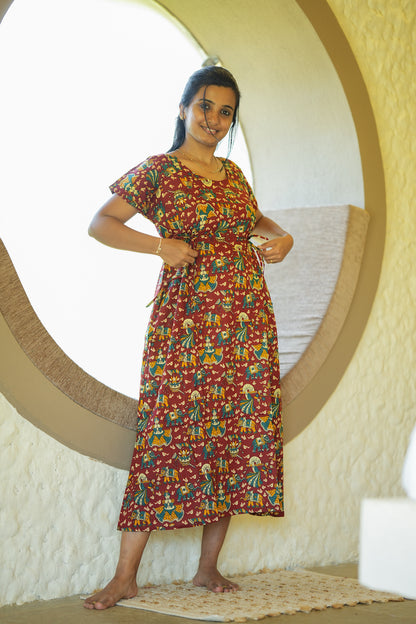 Close-up of the adjustable tie nighty in maroon cotton showing the side waist ties.