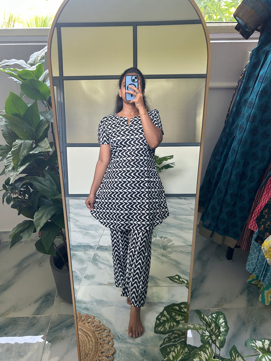 Heera - Black Night Suit