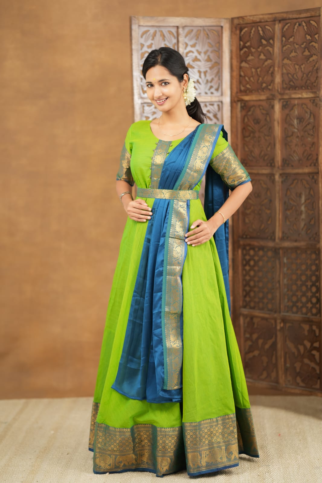 Ilakiya - Multiwear Ethnic Maxi Set