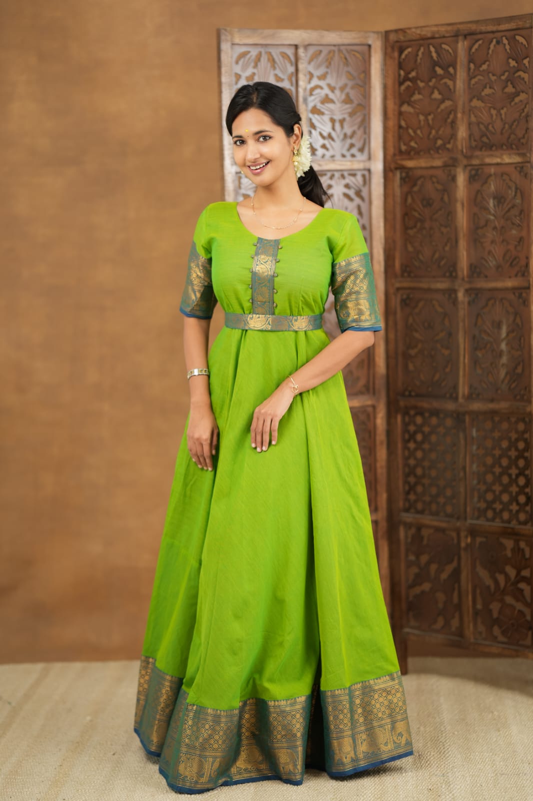 Ilakiya - Multiwear Ethnic Maxi Set
