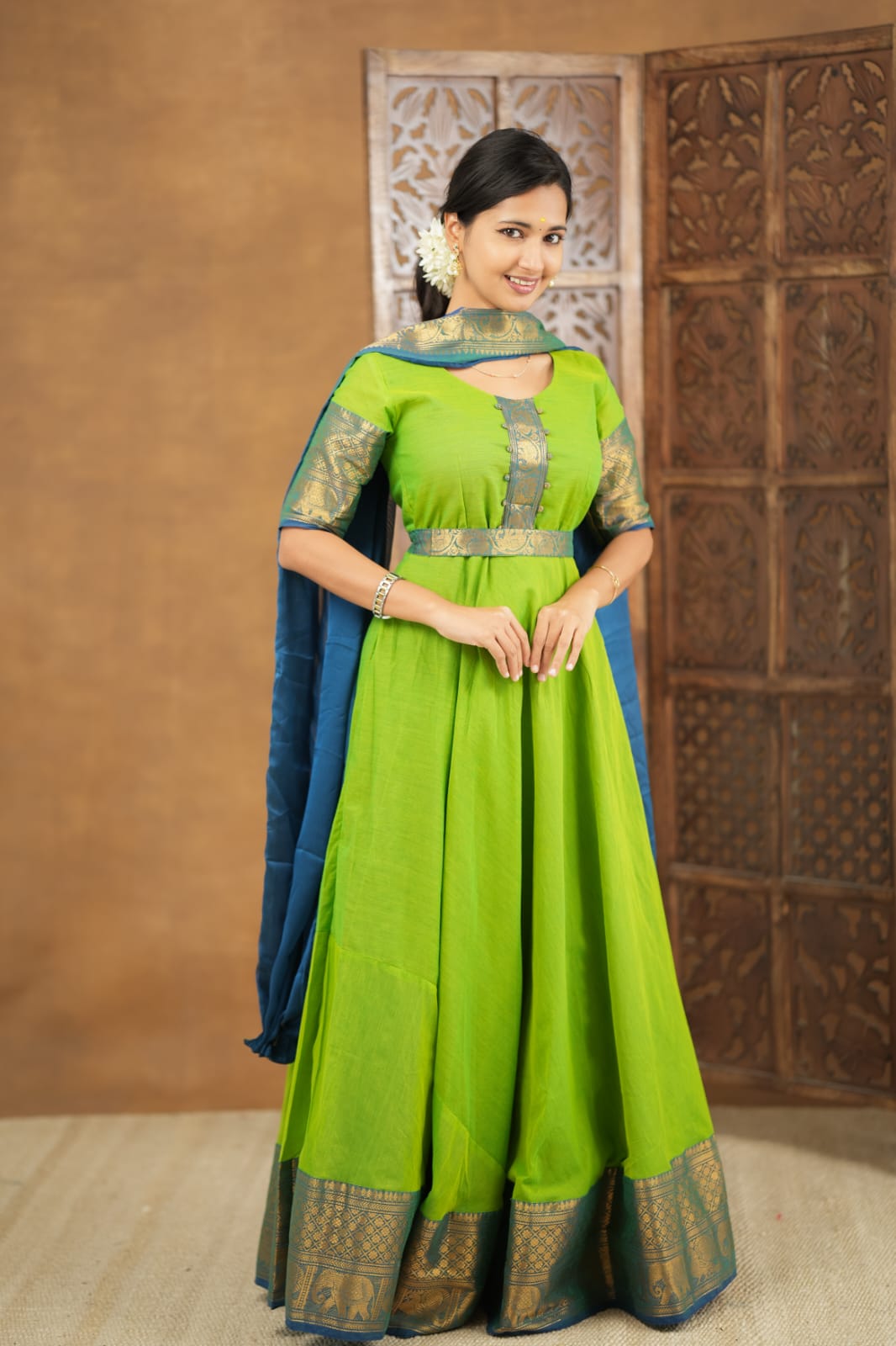 Ilakiya - Multiwear Ethnic Maxi Set