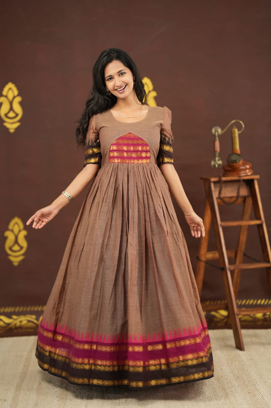 Vennila - Maxi Dress