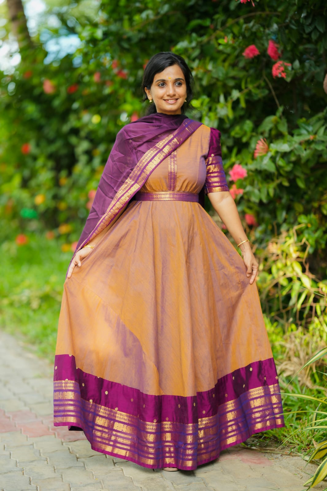 Kanimozhi - Maxi with Dupatta Set