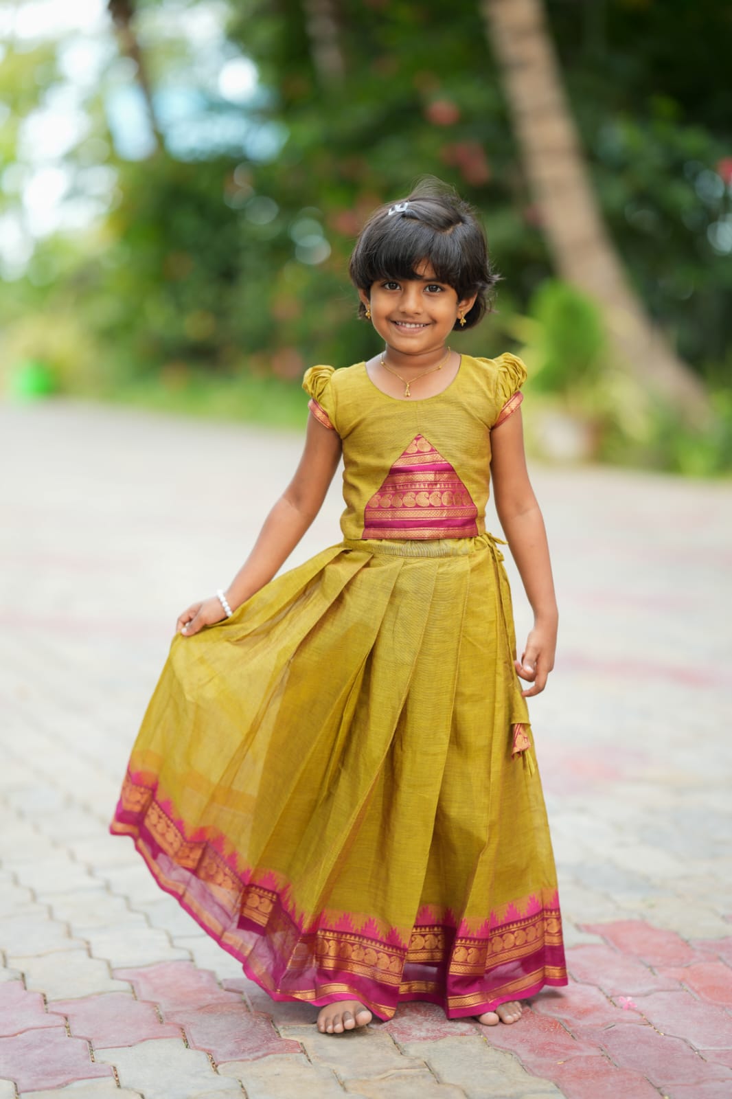 Ilavarasi - Pattu Pavadai Set