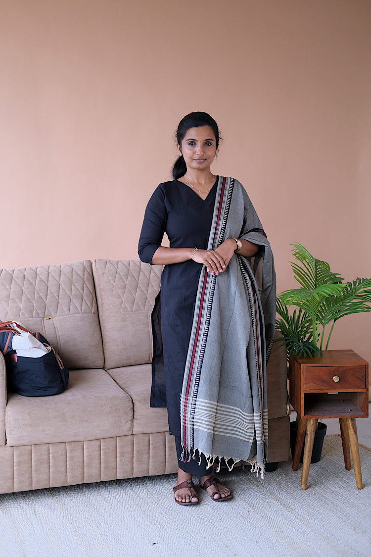 cotton salwar suit with dupatta - Model wearing the Manasa navy blue cotton salwar suit with a grey contrast dupatta and matching pants