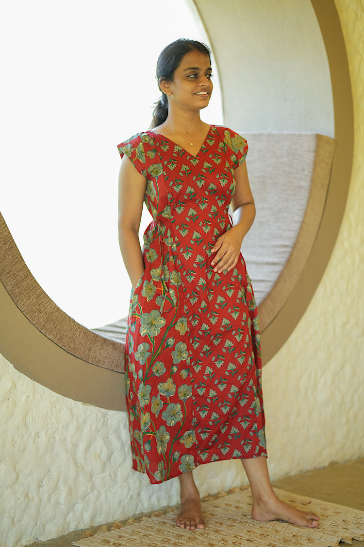 Comfortable red printed cotton dress for casual and maternity wear