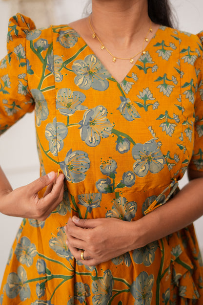 Poovitha - Floral Full Maxi