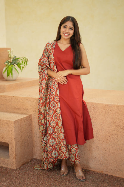 Viha - Red Cotton Aline 3 Pcs Set