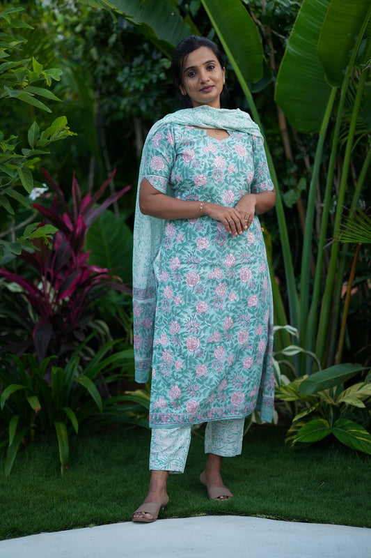 Akila - Pastel Blue Cotton Straight Cut Kurti Set