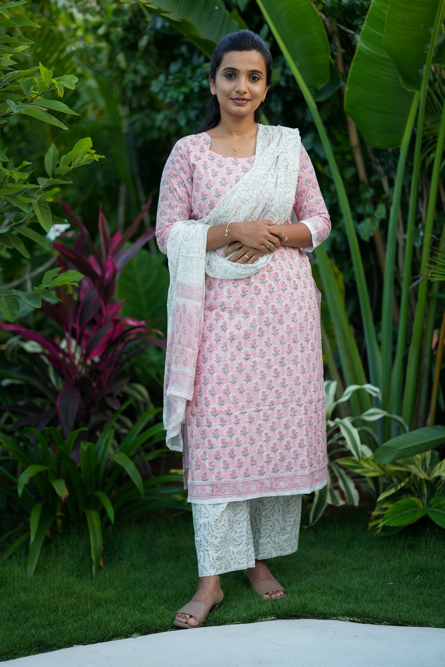 Akila - Pale Pink Cotton Straight Cut Kurti Set