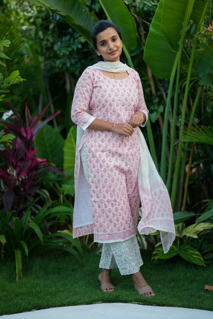 Akila - Pale Pink Cotton Straight Cut Kurti Set