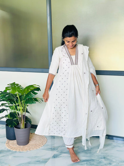 Pleated Up white ethnic wear set for women