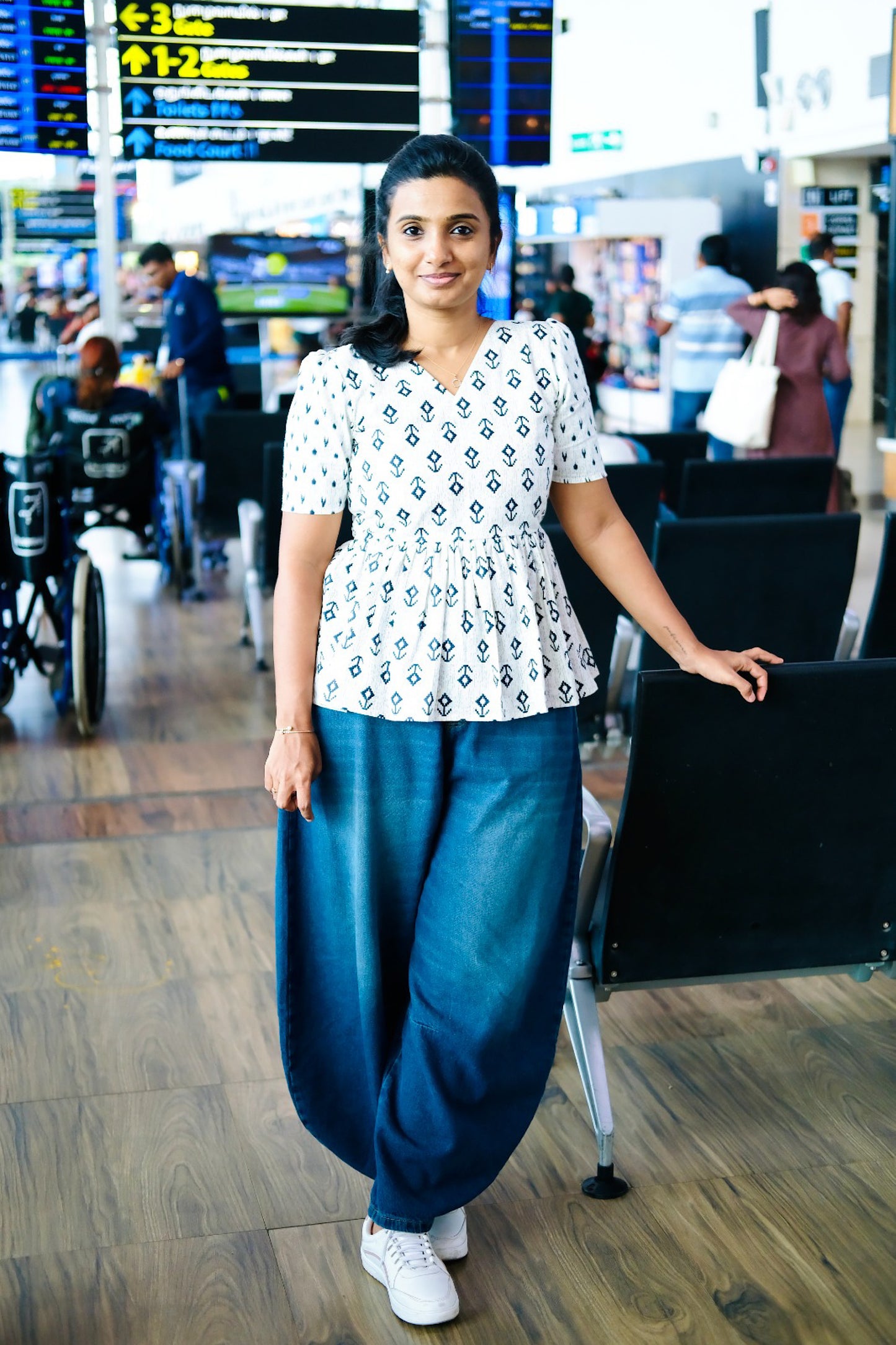 Casual ethnic top in off-white cotton with gathered waist