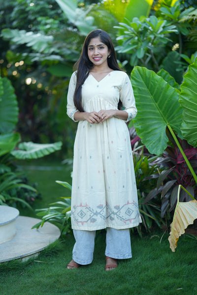 alia cut cotton kurti - Pranika off-white handloom cotton alia cut kurti with geometric prints and V-neckline