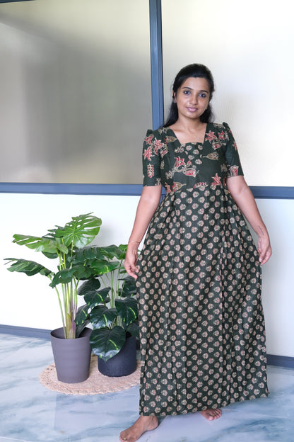 Nisha - Dark green Maxi Nighty