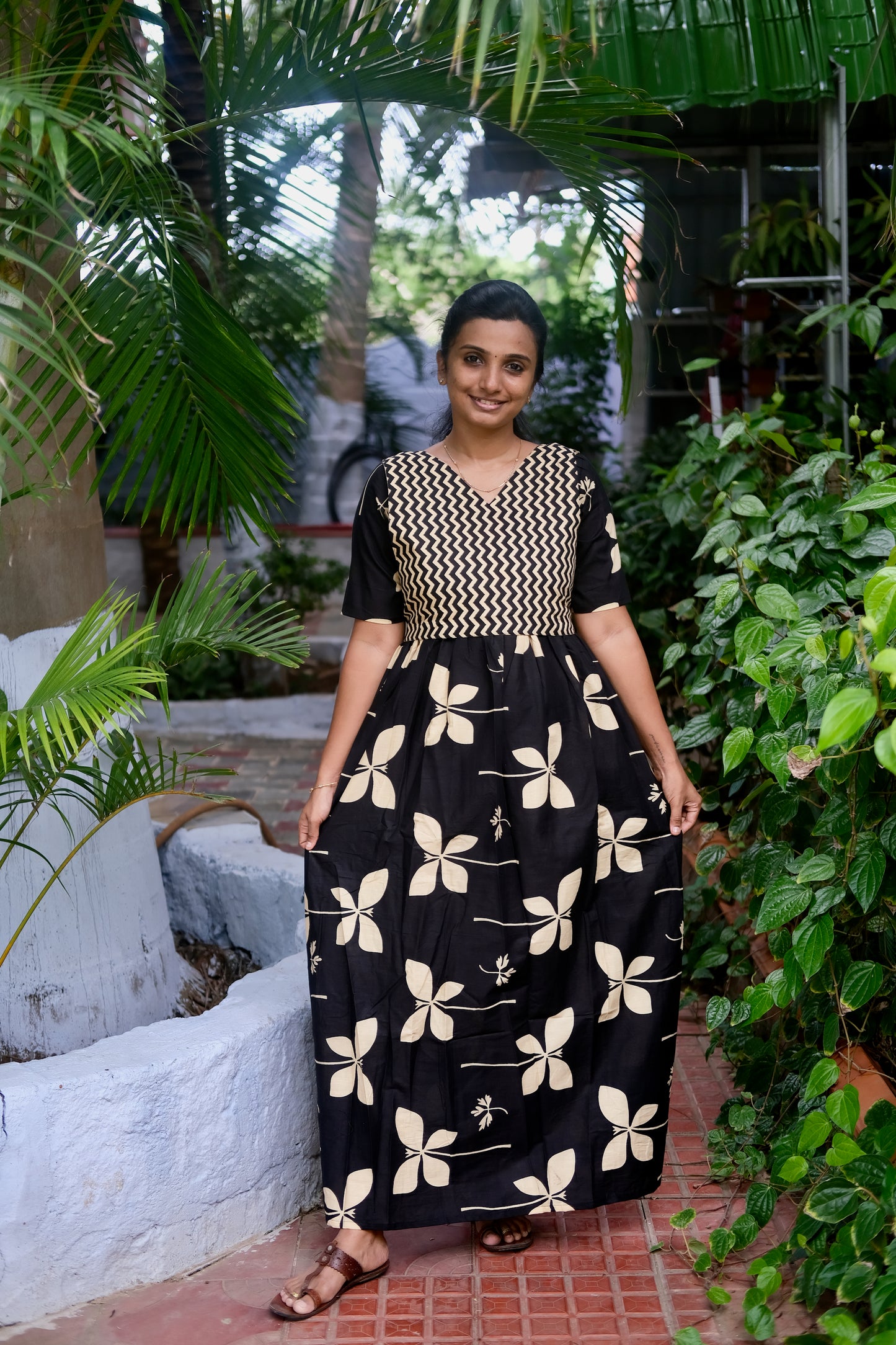 Kuyili - Black Tie Up Cover Maxi Nighty