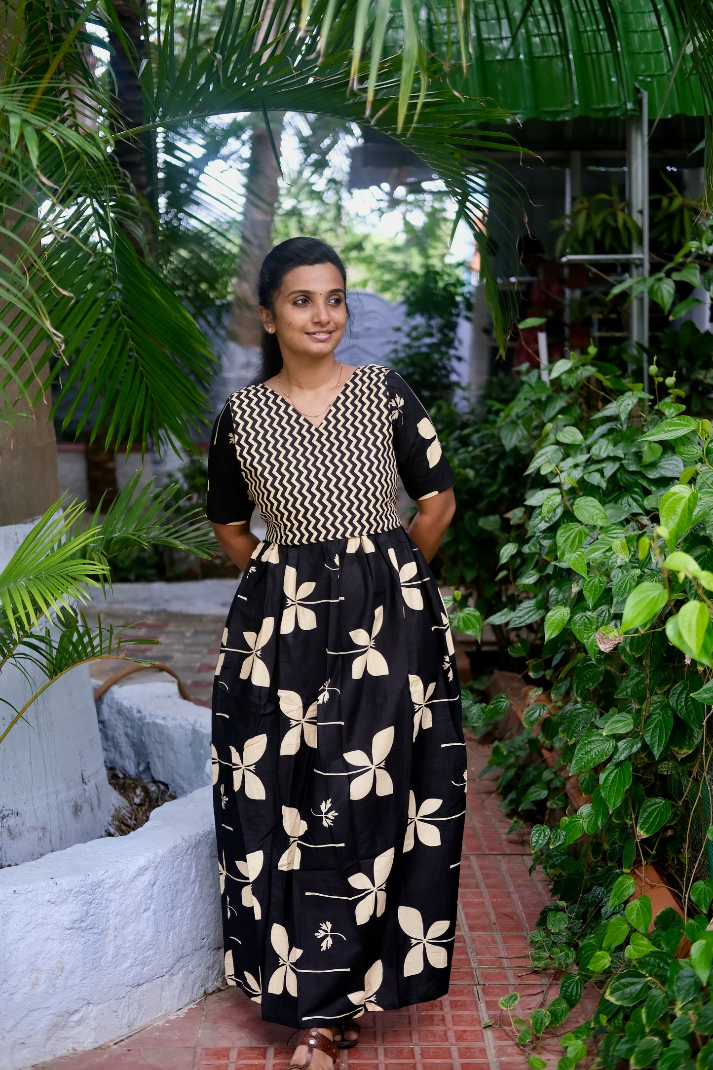 Kuyili - Black Tie Up Cover Maxi Nighty