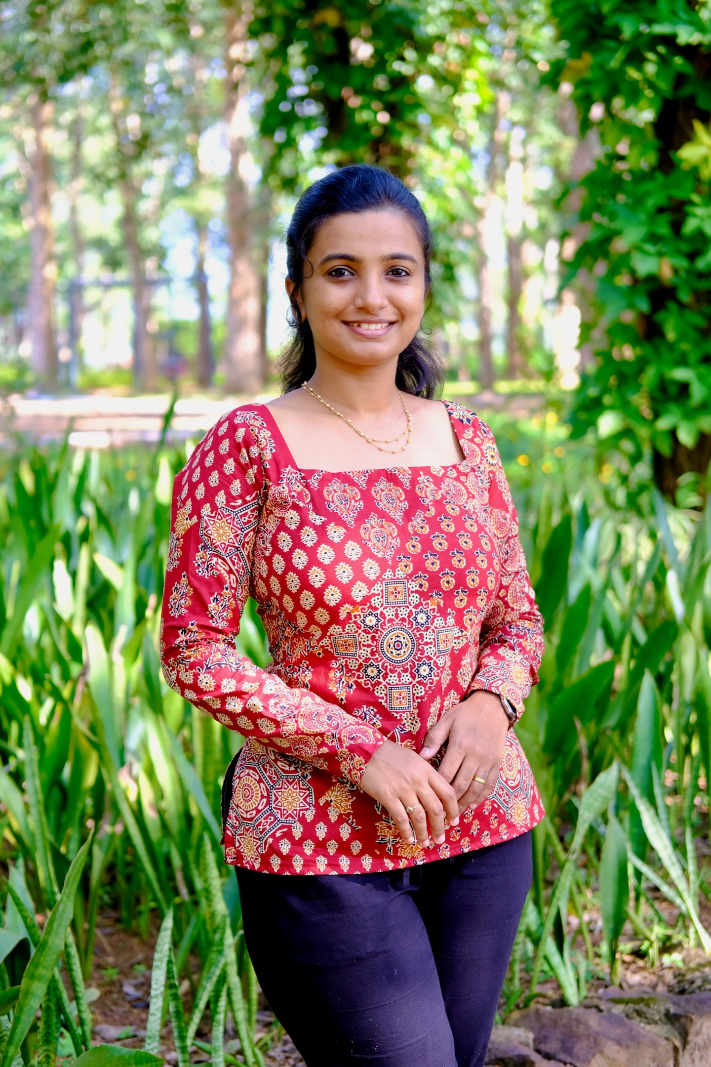 Alia - Red Corset Back Short Top