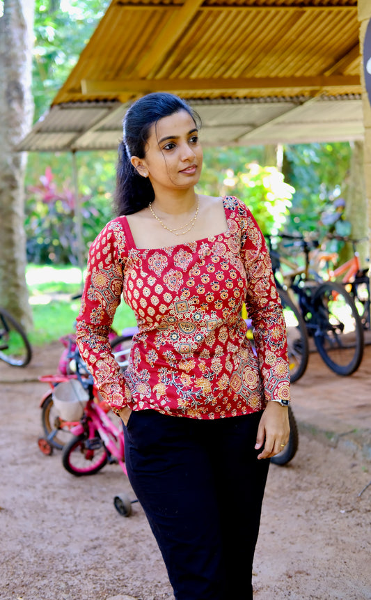 Alia - Red Corset Back Short Top