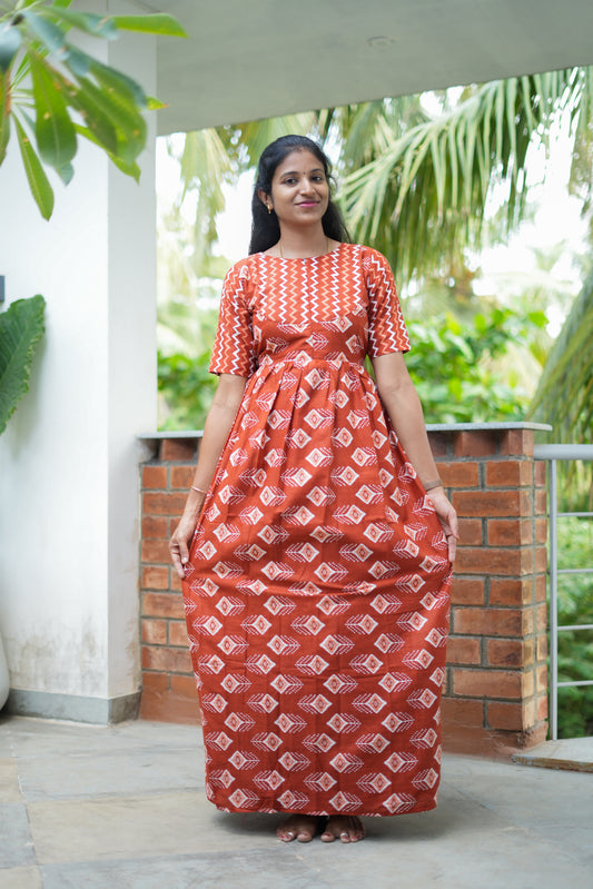 Rust orange cotton maxi nighty with white geometric prints and short sleeves