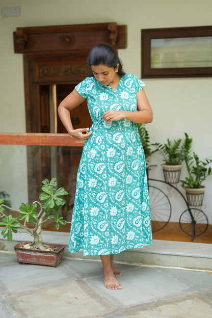 Side view showing adjustable waist tie on teal blue cotton nighty