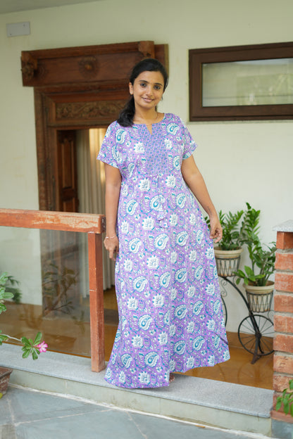 Full length view of the Anvi lavender cotton maxi nighty with a notched neckline