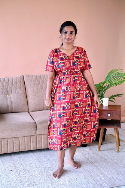 Midi nighty for women in red cotton with a comfortable V-neck and relaxed fit