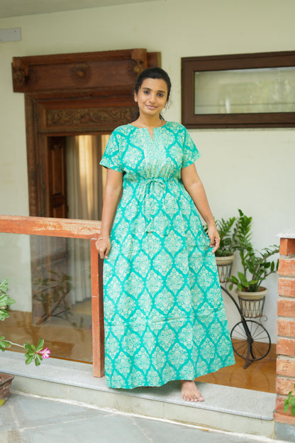 Ankle length adjustable waist nighty in breathable cotton fabric