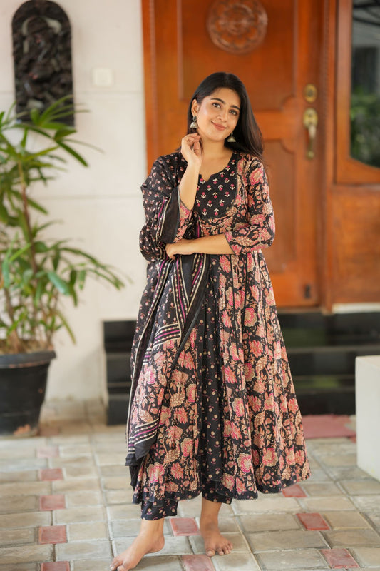 Aradhya - Black Floral Suit Set